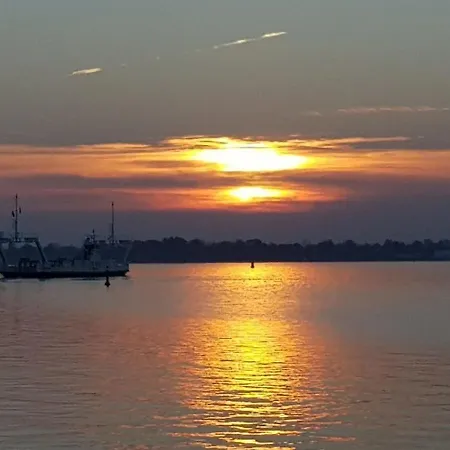 Dycke Haus 6a * Garz (Rugen)